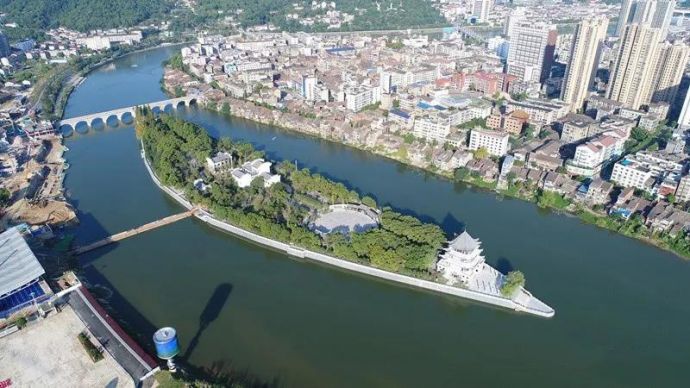 醴陵_2025年新澳正版资料最新更新,怒斥截图详细解答、解释与落实