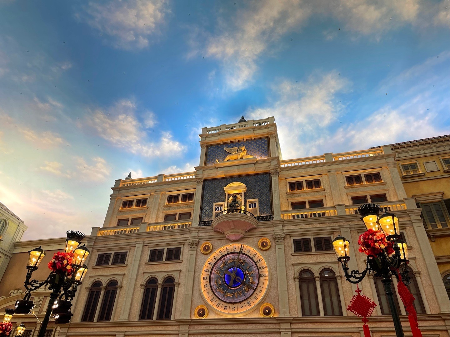 澳门_香港正版资料免费大全年使用方法,注意内化请全面2释义、解释与落实